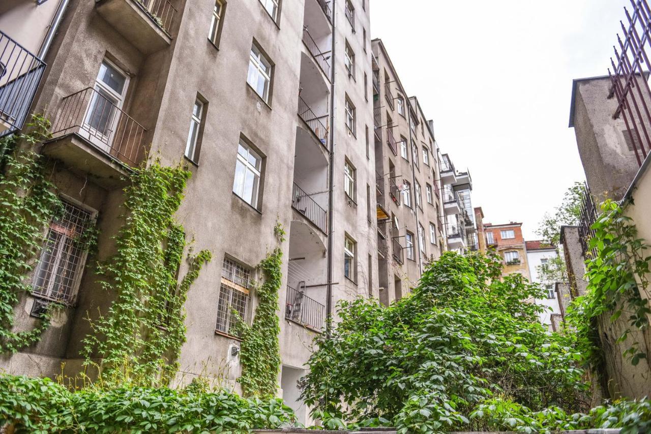 Quiet Apartment In The City Center With Own Terrace براغ المظهر الخارجي الصورة