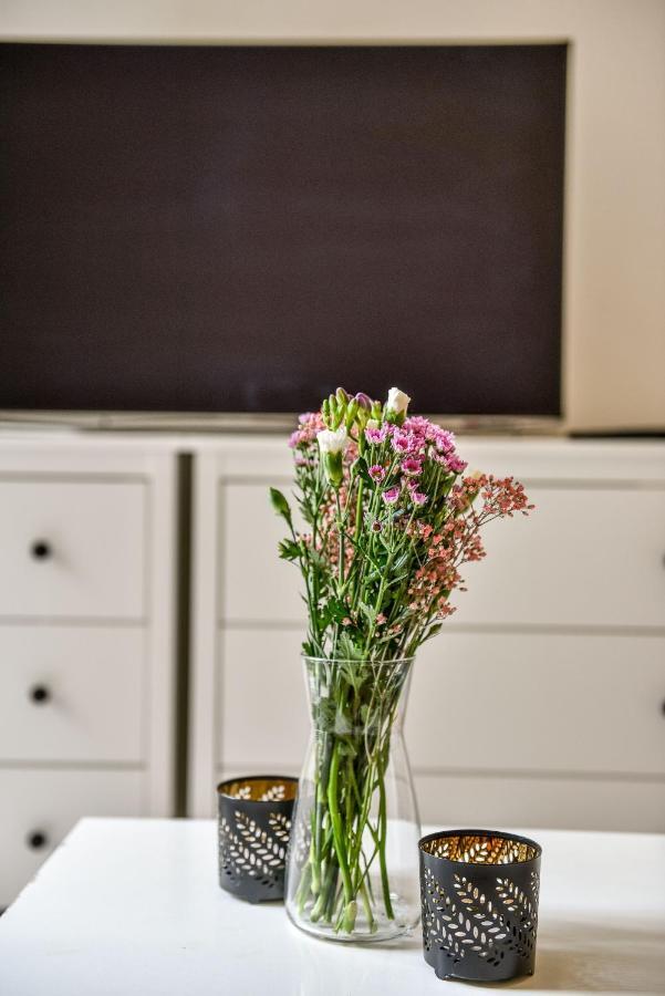 Quiet Apartment In The City Center With Own Terrace براغ المظهر الخارجي الصورة